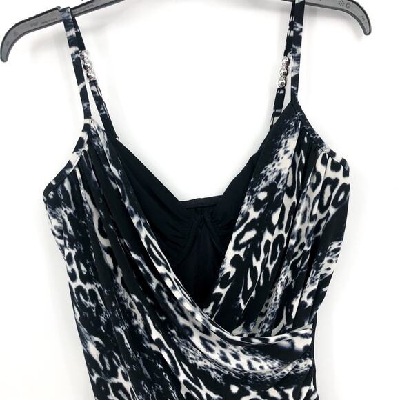 MAGICSUIT Women's Louise One-Piece Swimsuit Size 12 Black White Skin Deep NWT - Picture 5 of 10